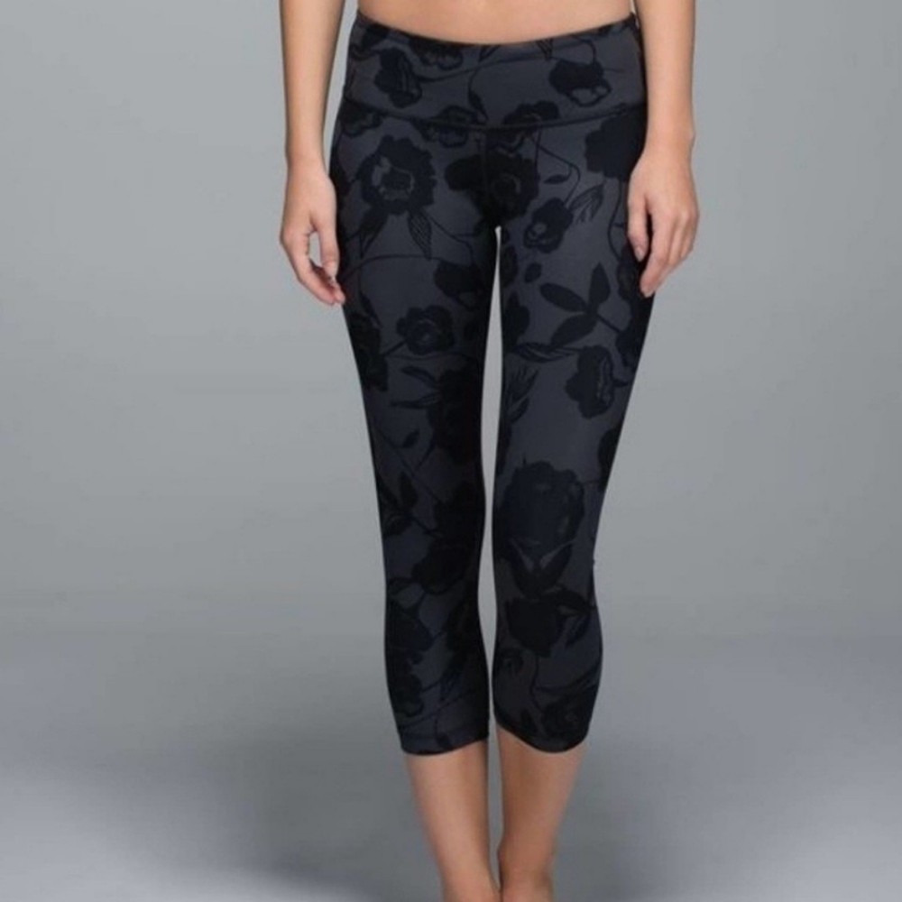 Lululemon Floral Croppes Legging
